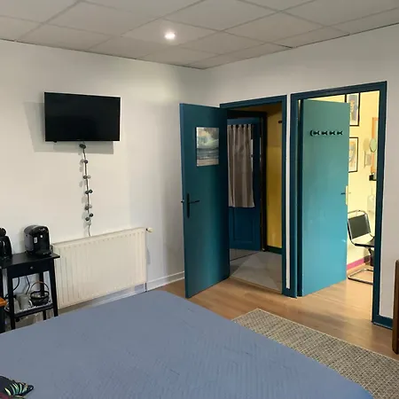 Bed & Breakfast Cookie 3*