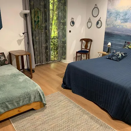 Cookie Bed & Breakfast